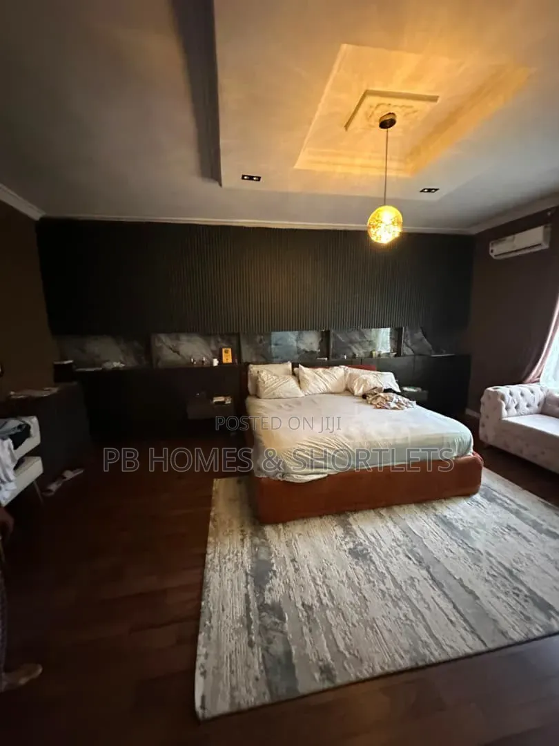Furnished 3bdrm Apartment in Chevron for rent in Chevron