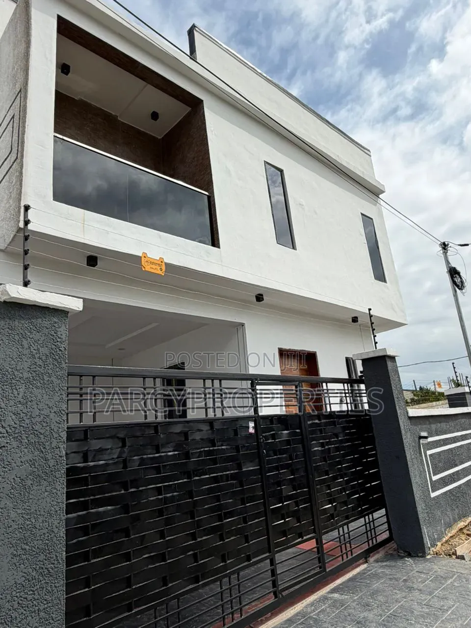 Furnished 3bdrm Duplex in Abraham Adesanya, Lekki Expressway for sale in Lekki Expressway