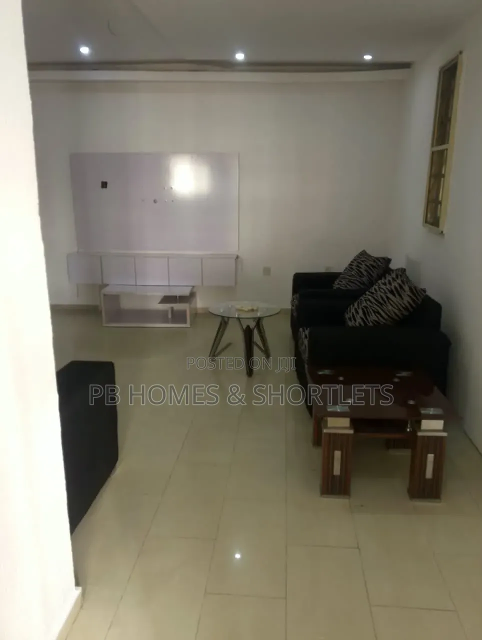 1bdrm Penthouse in Lekki Phase 1 for rent in Lekki Phase 1