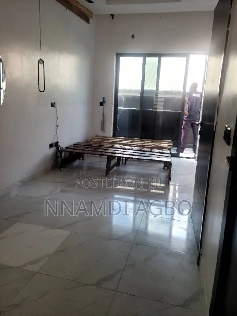 1bdrm Apartment in Lekki Phase 1 for rent in Lekki Phase 1
