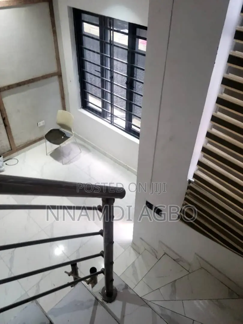 1bdrm Apartment in Lekki Phase 1 for rent in Lekki Phase 1