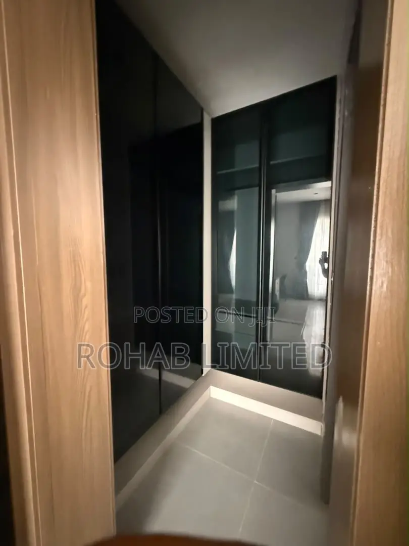 Furnished 3bdrm Apartment in Den Heights for sale in Lekki Phase 1