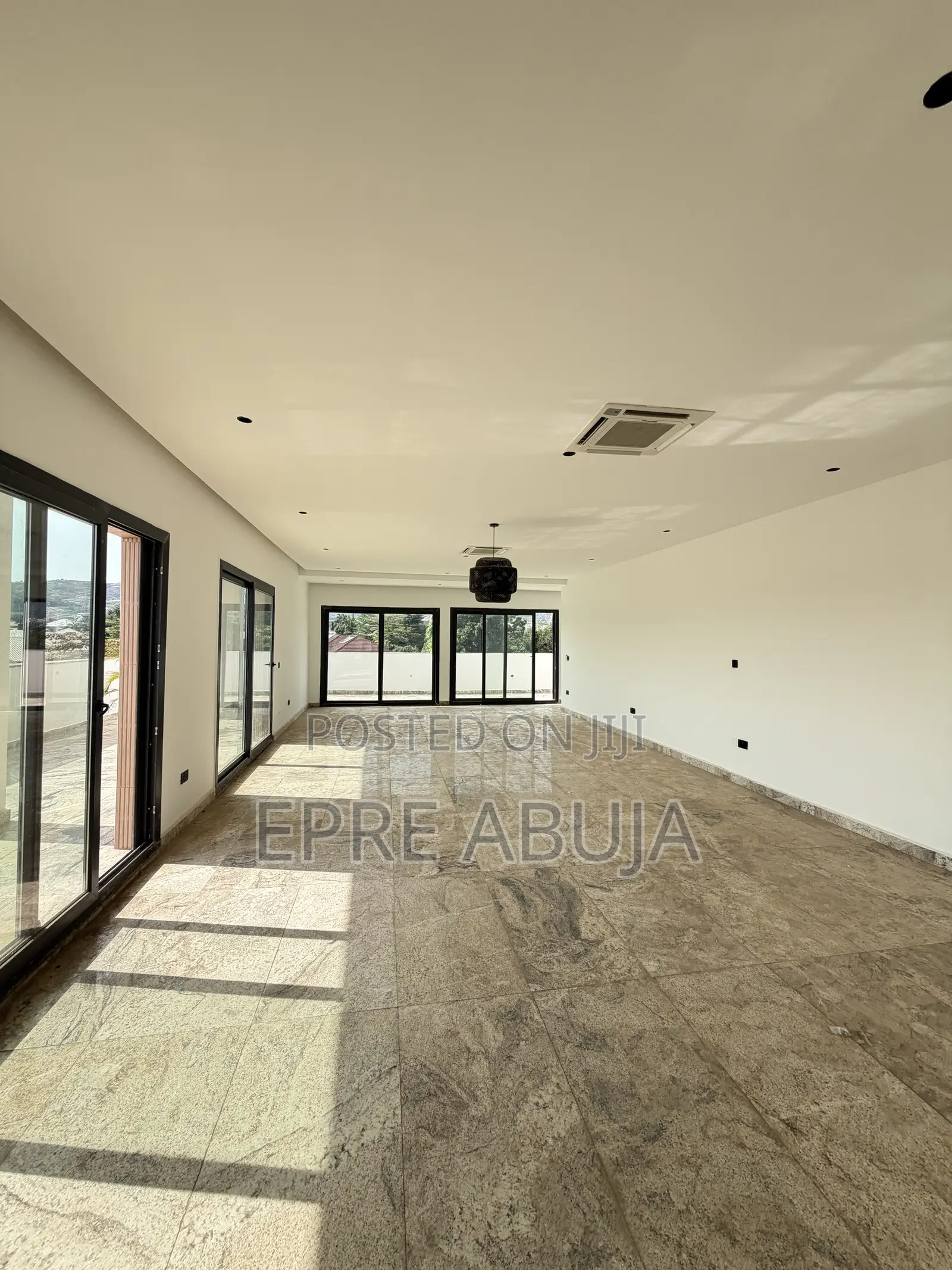 3bdrm Penthouse in Gwarinpa for rent in Gwarinpa