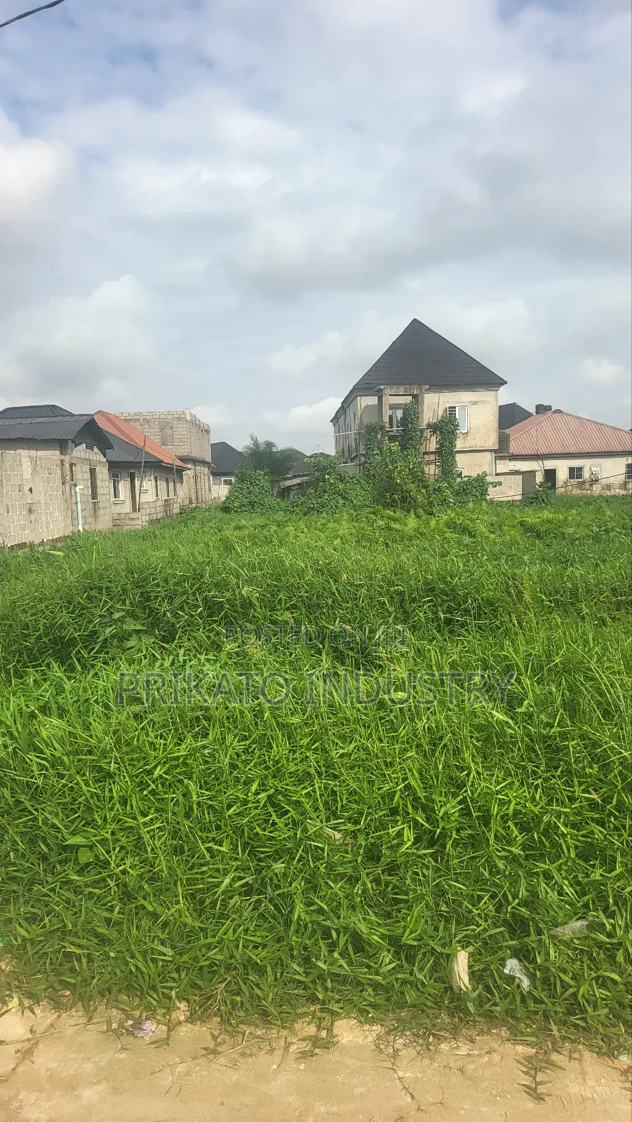 A Plot of Land for Sell in Elemoro