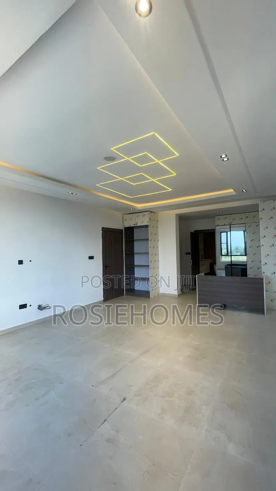 5bdrm Duplex in Osapa London for sale in Osapa london