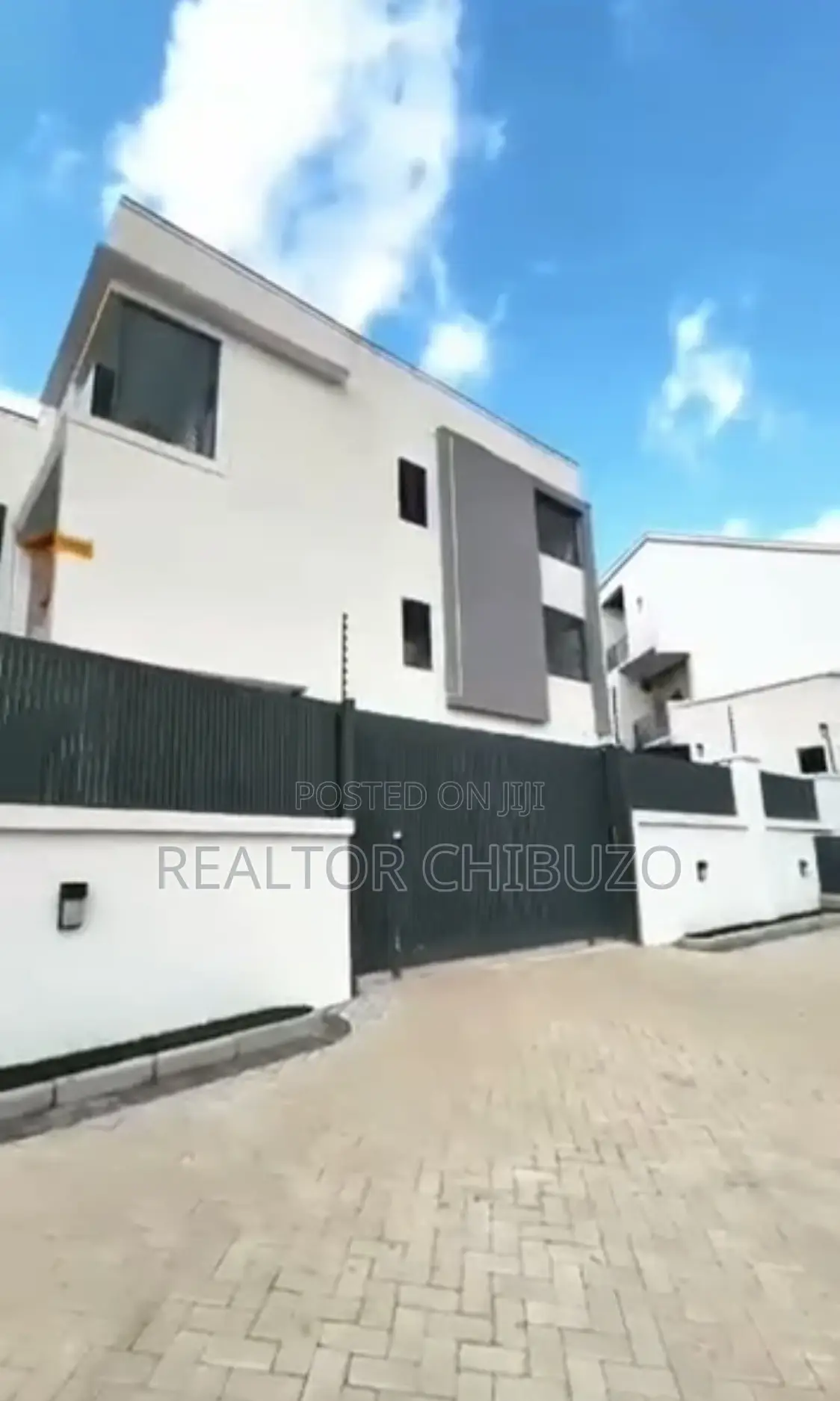 Furnished 4bdrm Duplex in Abuja Top Realty, Guzape District for sale in Guzape District