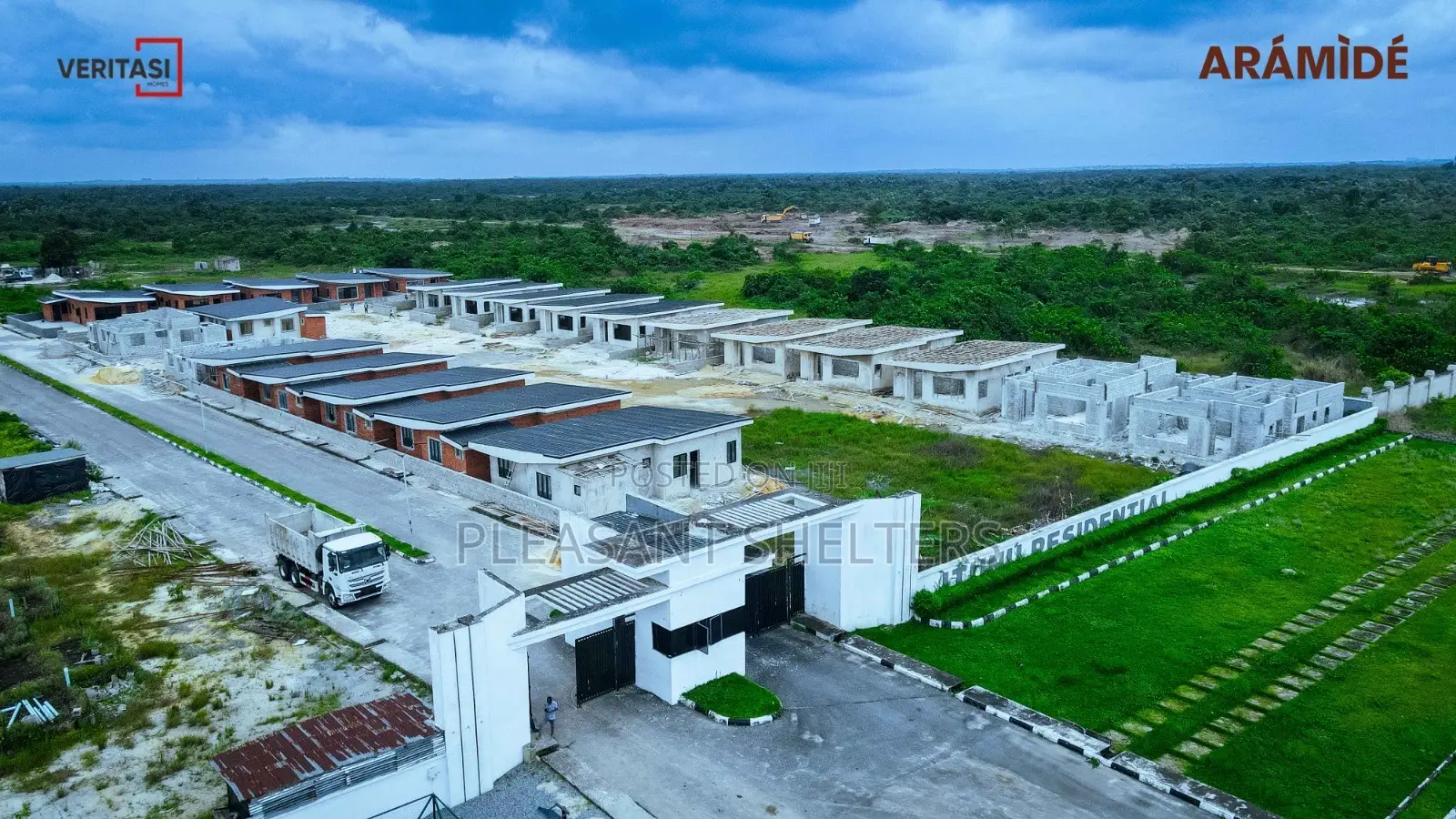 3bdrm Bungalow in Aramide Bungalow, Lekki Expressway for sale in Lekki Expressway