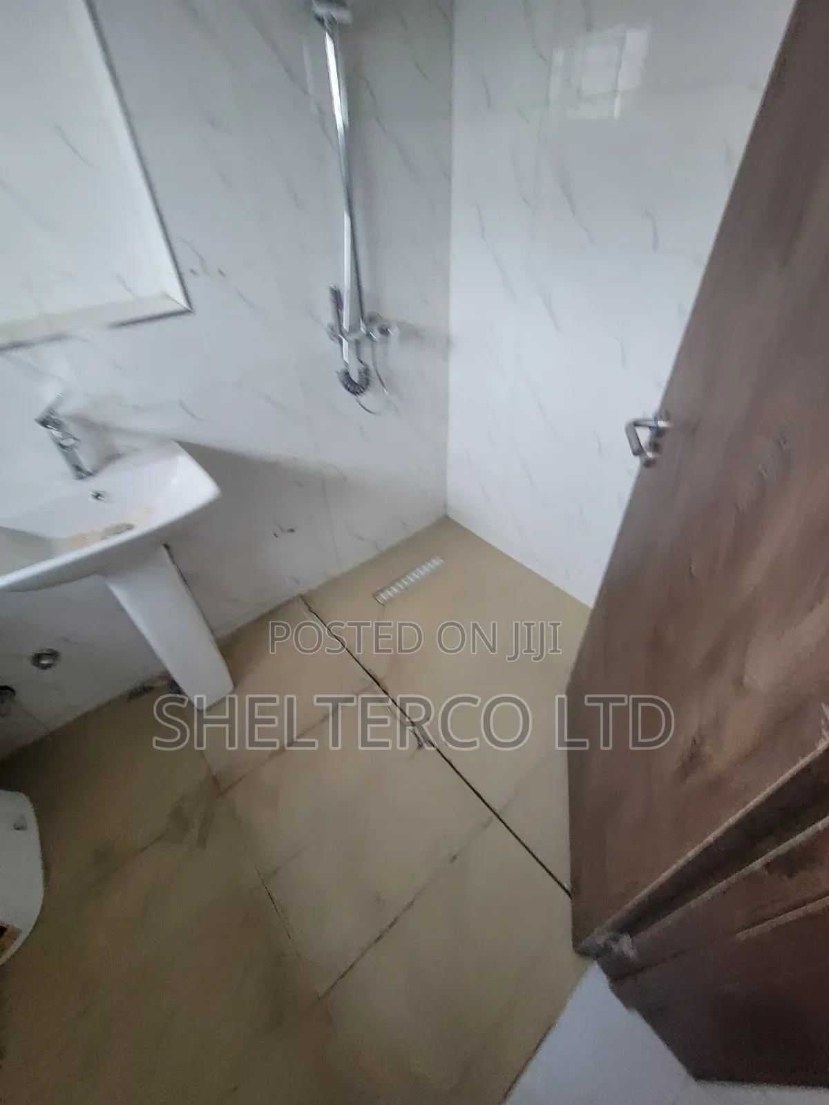 4bdrm Duplex in Estate, Agidingbi for sale in Agidingbi