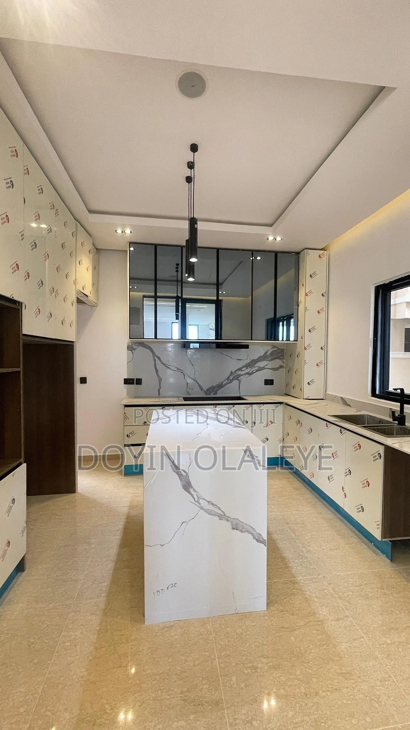 5bdrm Duplex in Osapa london for sale in Osapa london