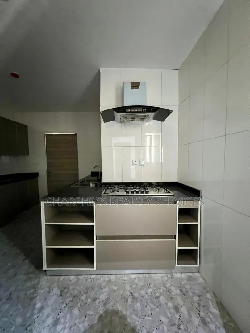 3bdrm Apartment in Lekki Phase 1 for sale in Lekki Phase 1