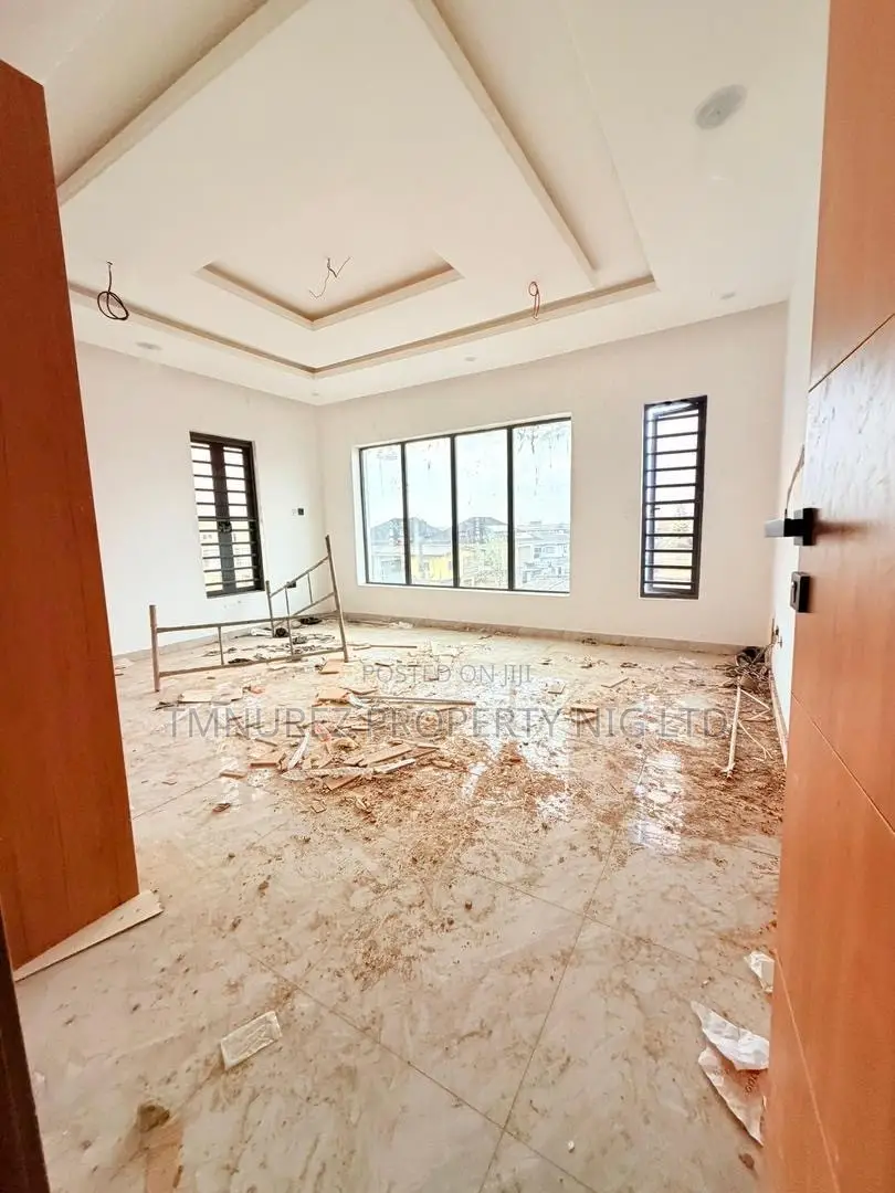 4bdrm Duplex in Ikeja for sale in Ikeja