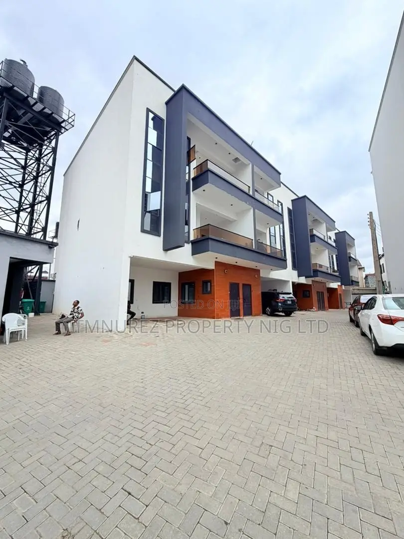 4bdrm Duplex in Ikeja for sale in Ikeja