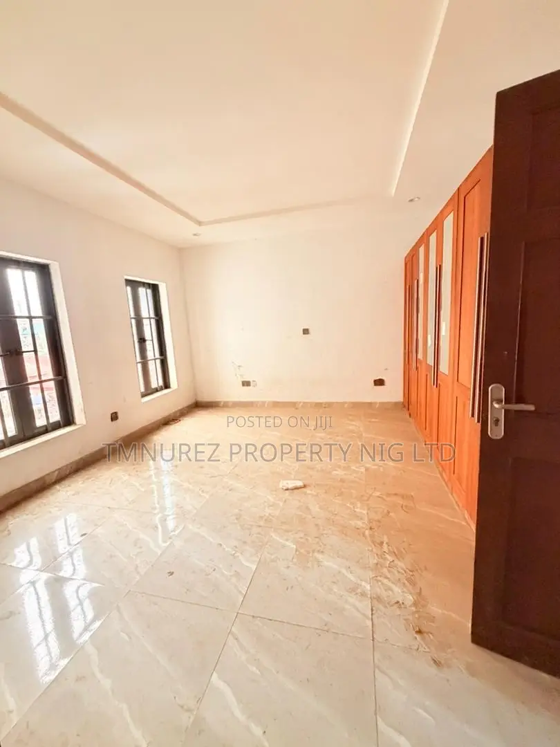 4bdrm Duplex in Ikeja for sale in Ikeja