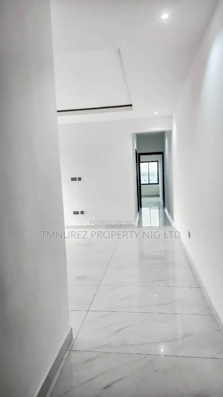 2bdrm Block of Flats in Alausa for sale in Alausa
