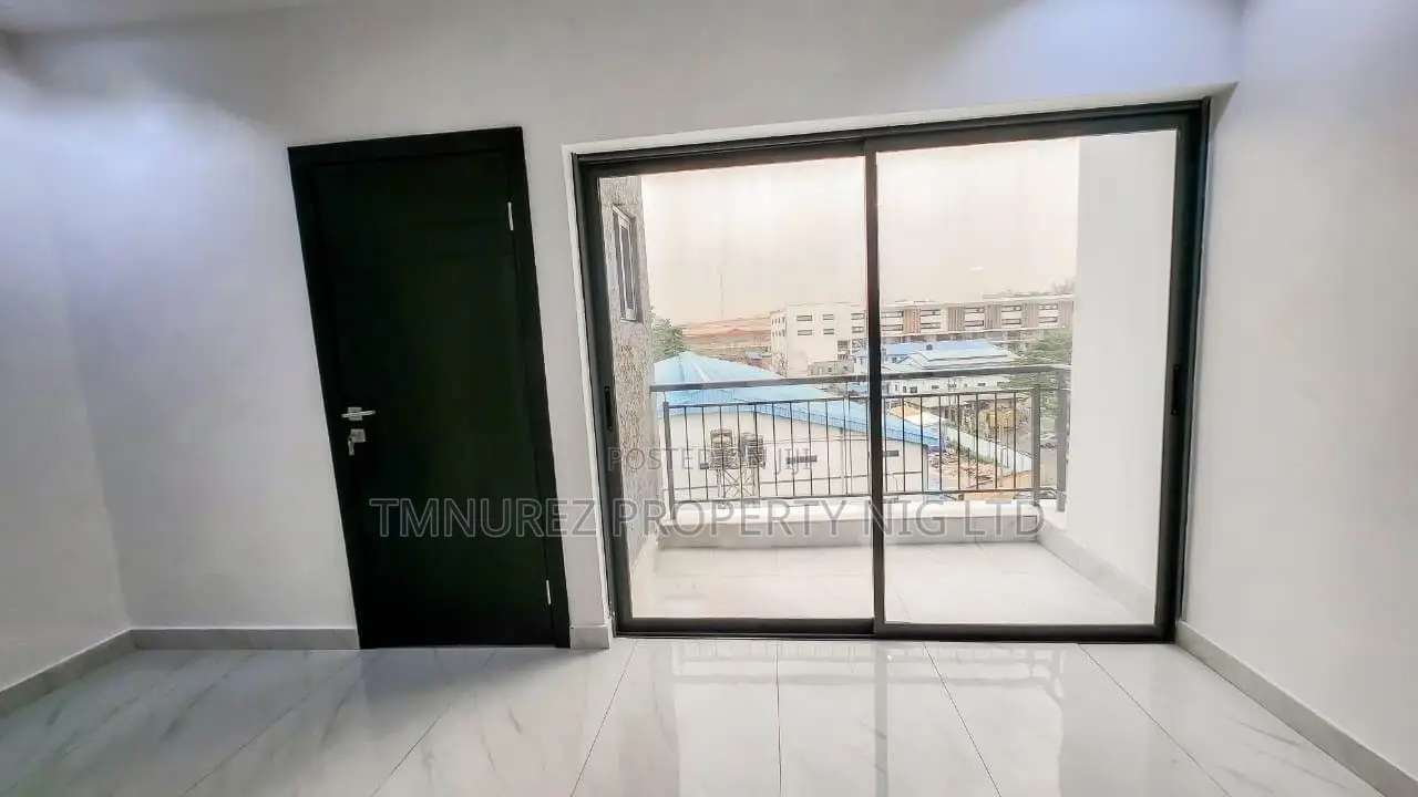 2bdrm Block of Flats in Alausa for sale in Alausa