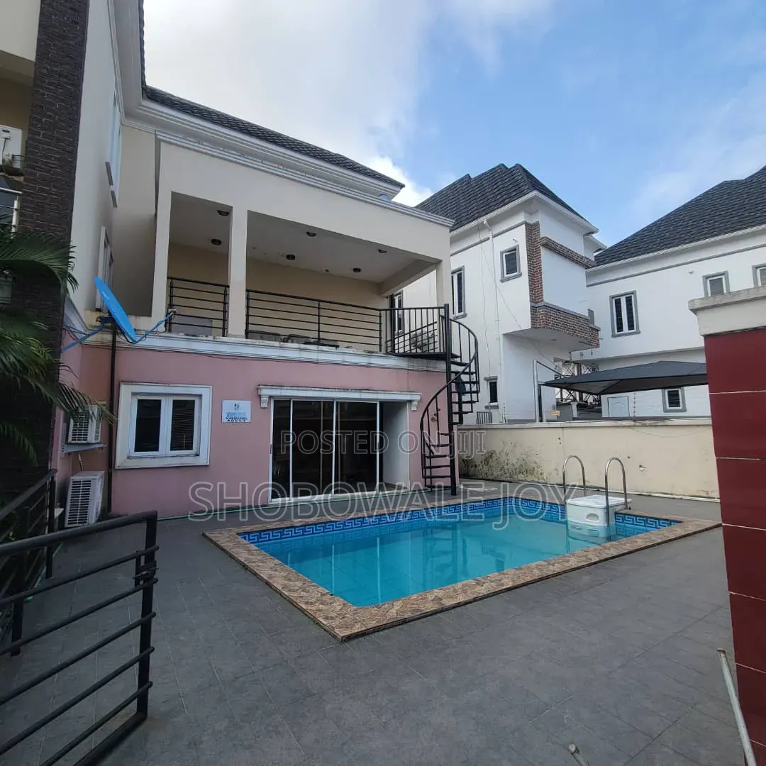 5bdrm Duplex in Off Nnpc Road,Osapa for rent in Osapa london