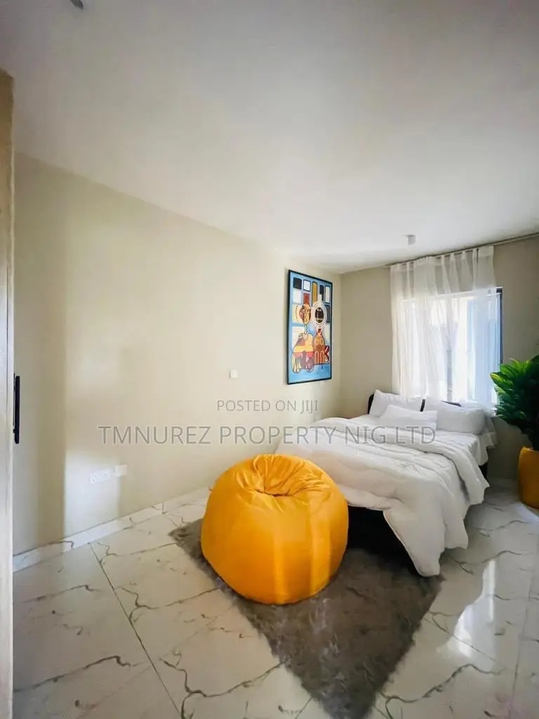 Furnished 2bdrm Apartment in Surulere for sale in Surulere