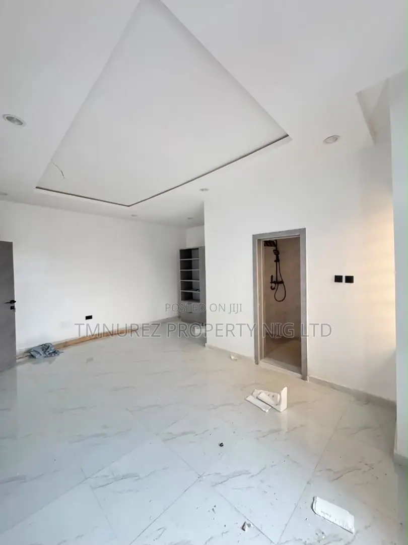 4bdrm Duplex in Gbagada for sale in Gbagada