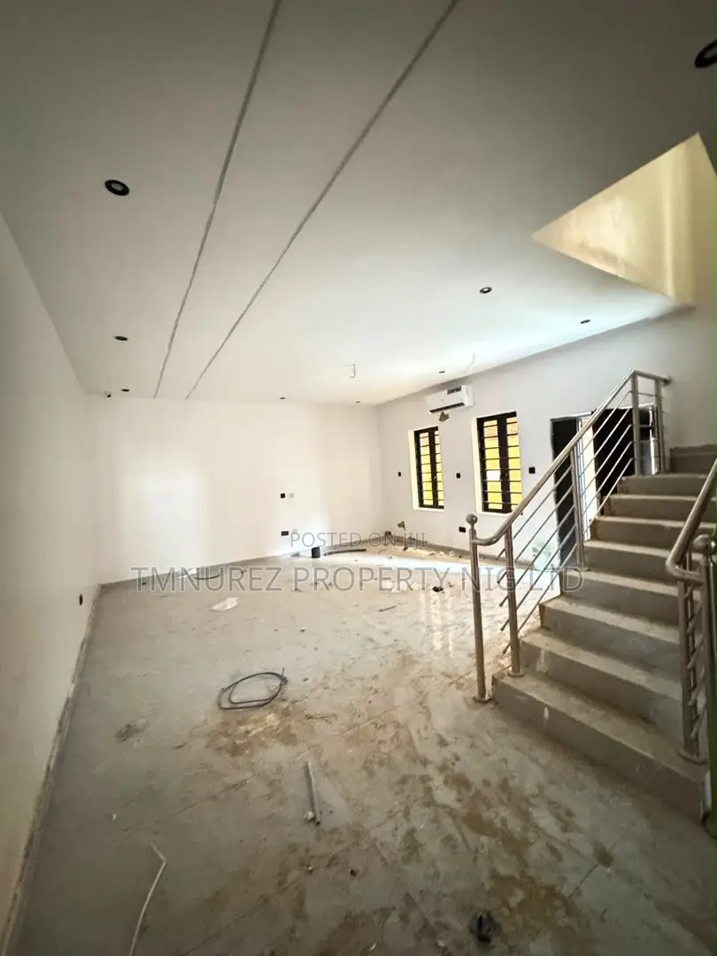 4bdrm Duplex in Gbagada for sale in Gbagada