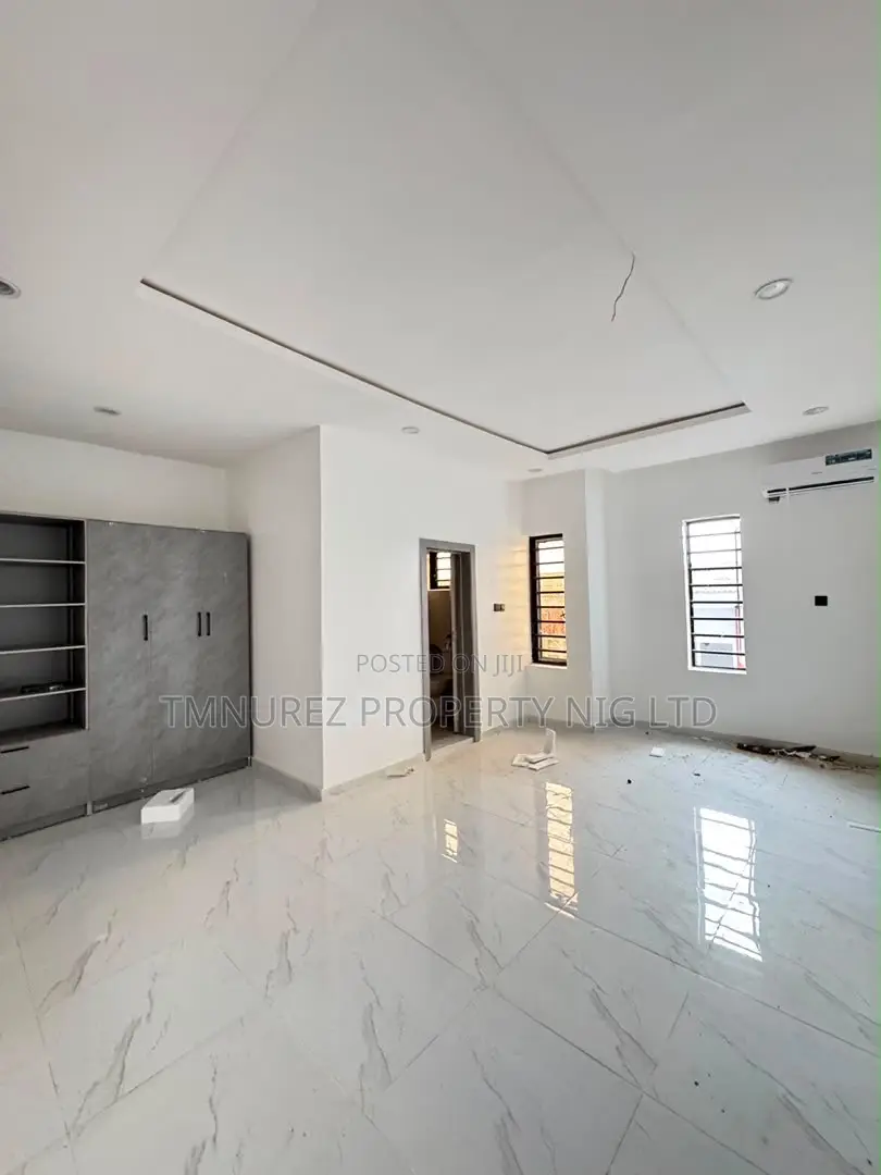 4bdrm Duplex in Gbagada for sale in Gbagada