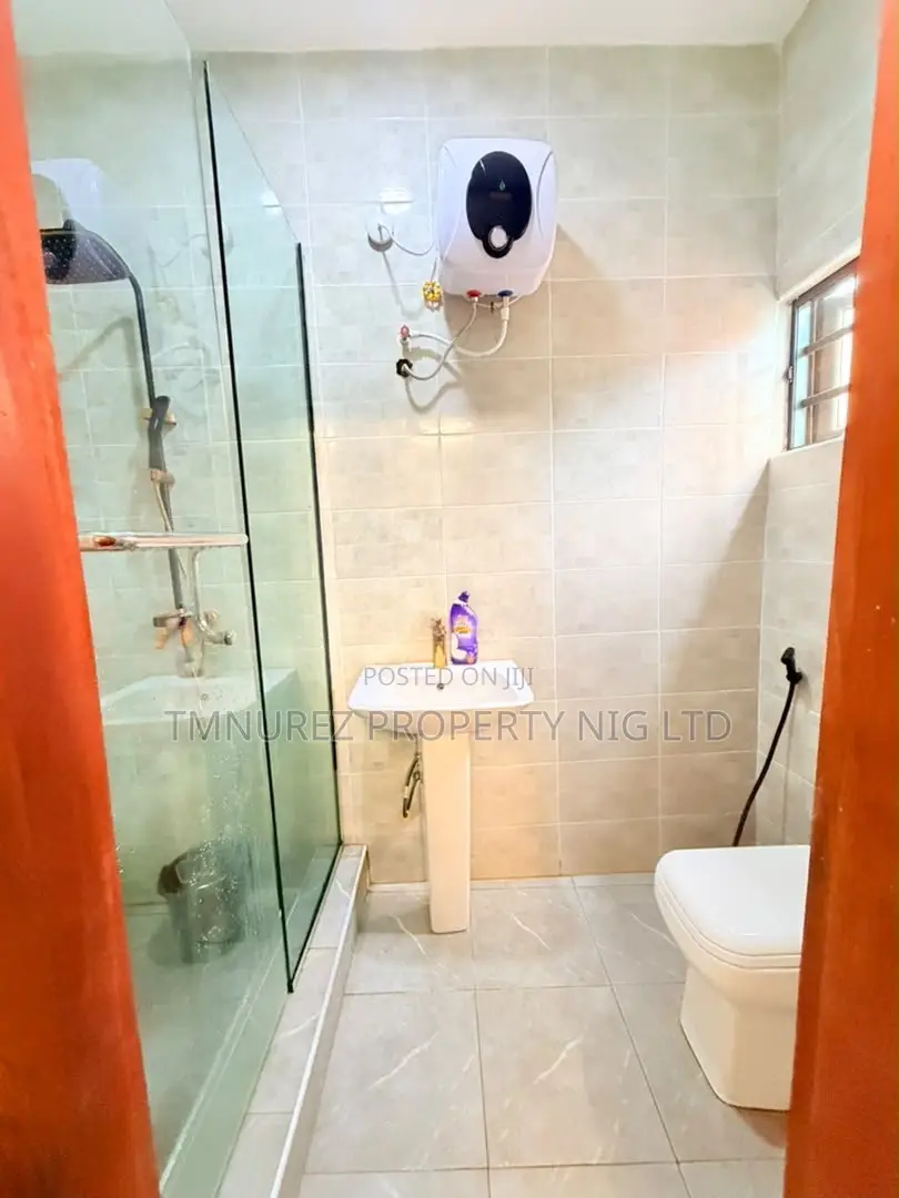 Furnished 2bdrm Duplex in Magodo for sale in Magodo