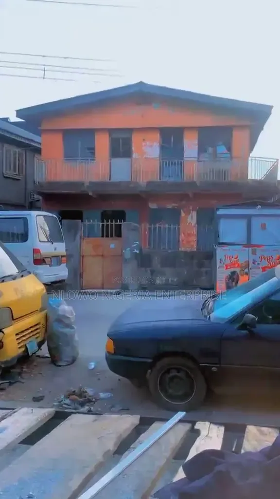 2bdrm Block of Flats in Shomolu Estate for sale in Bariga / Shomolu