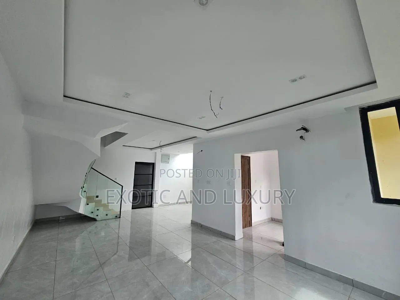 4bdrm Duplex in Parkview Estate for sale in Parkview Estate