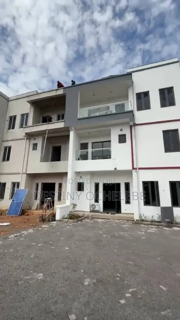 5bdrm Duplex in Kaura, Abuja (Near for sale in Kaura
