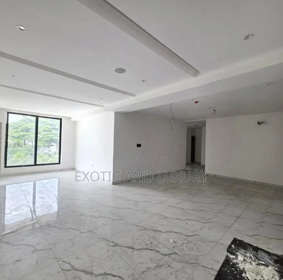 3bdrm Duplex in Lekki for sale in Lekki Phase 1