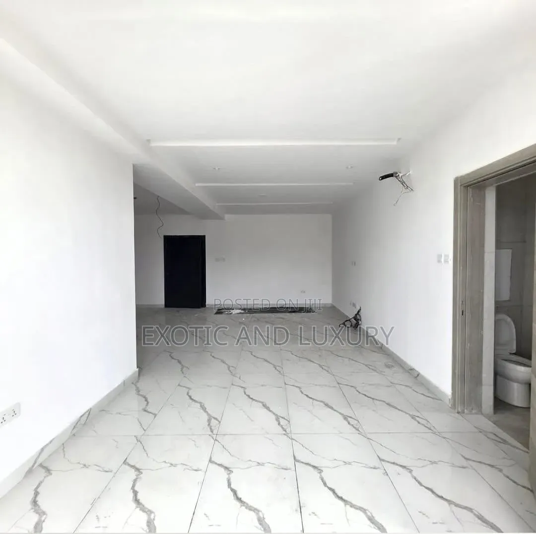 3bdrm Duplex in Lekki for sale in Lekki Phase 1