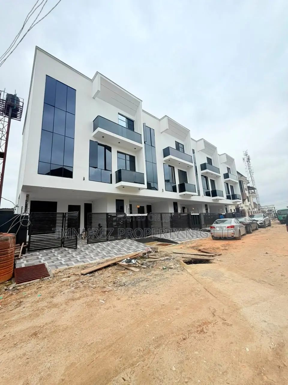 4bdrm Duplex in Ago Palace for sale in Ago Palace