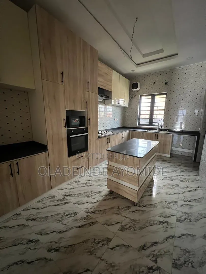 4bdrm Duplex in Abraham Adesanya Estate for rent in Abraham Adesanya Estate