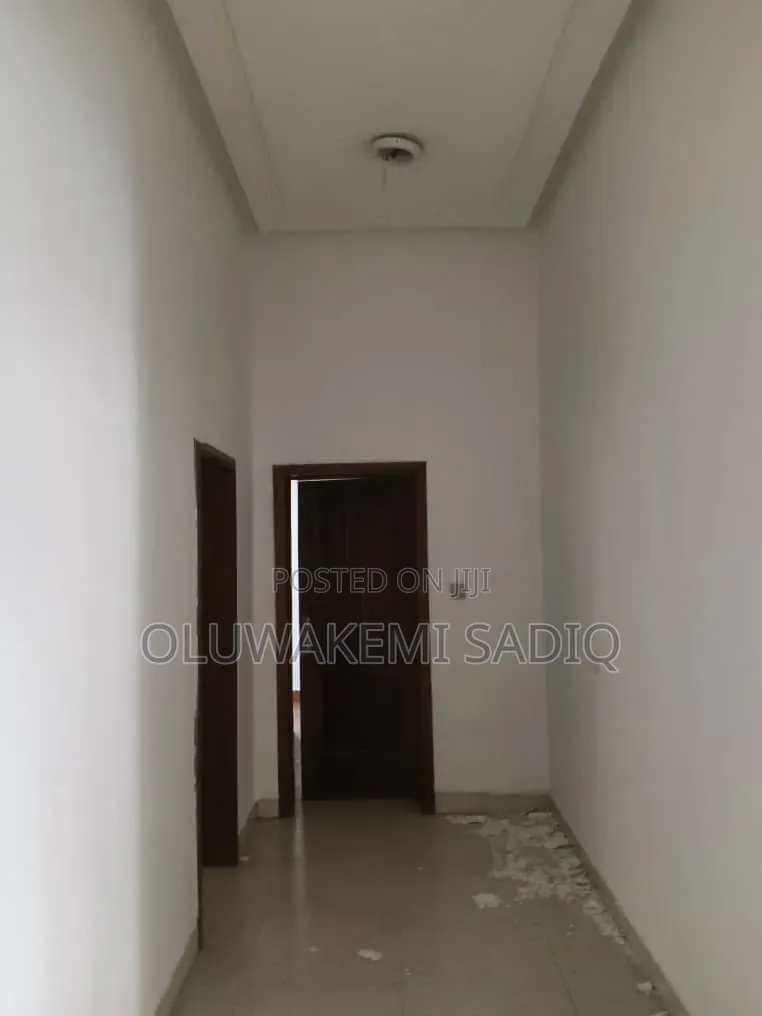 3bdrm Apartment in Ikeja Gra for rent in Ikeja GRA