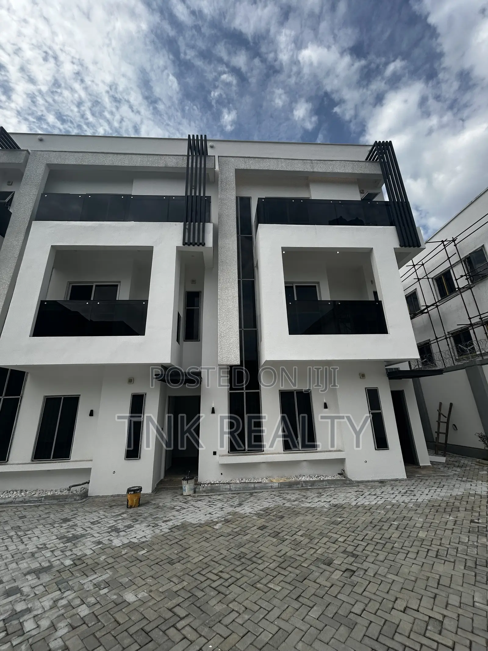 4bdrm Duplex in Jahi for sale in Jahi