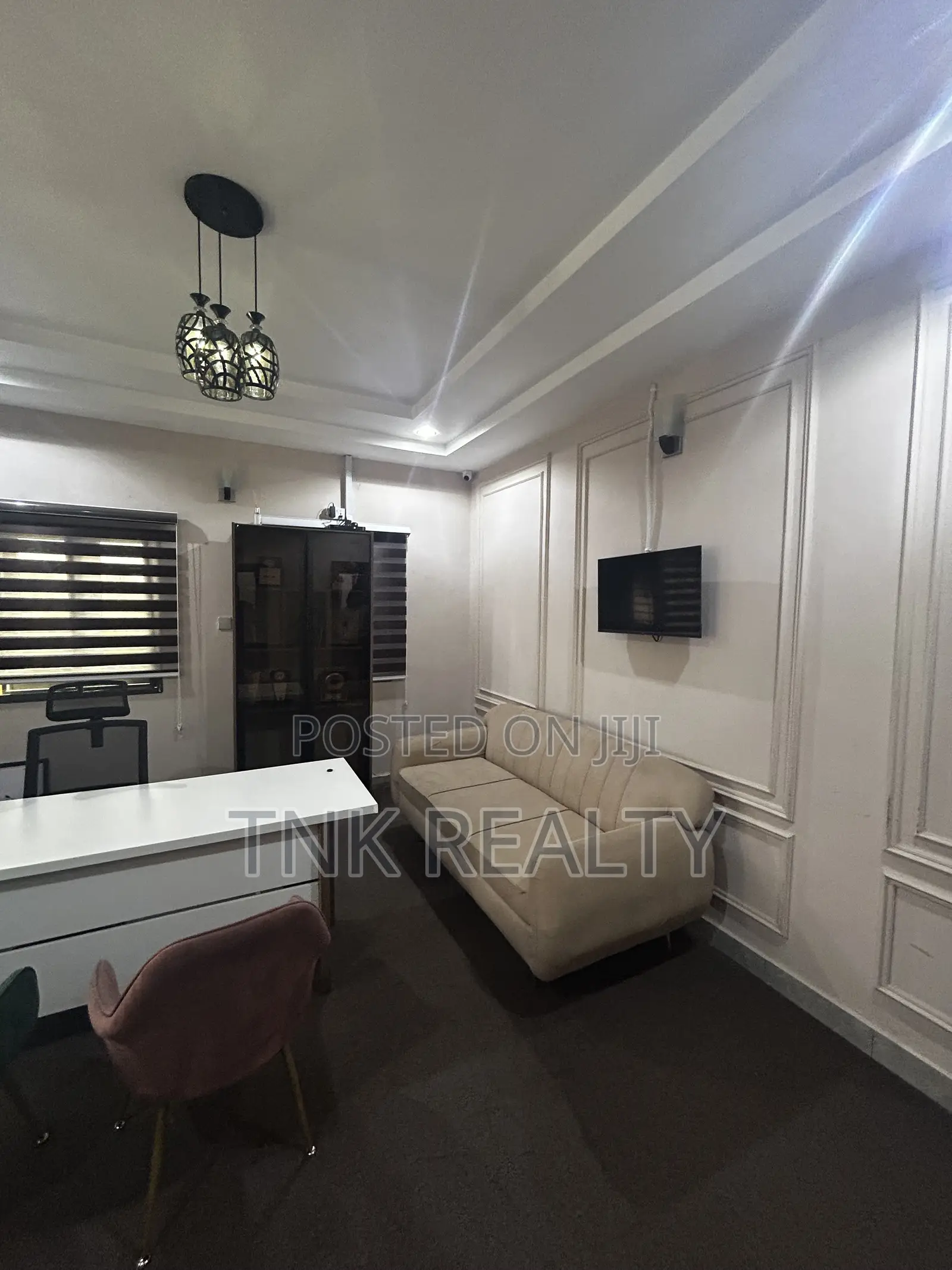Semi Furnished 3bedroom Apartment for Sale in Jahi