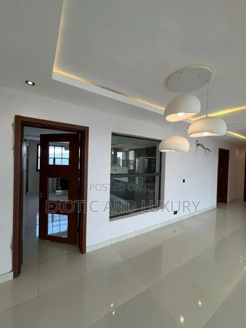 3bdrm Penthouse in Lekki for sale in Lekki Phase 1
