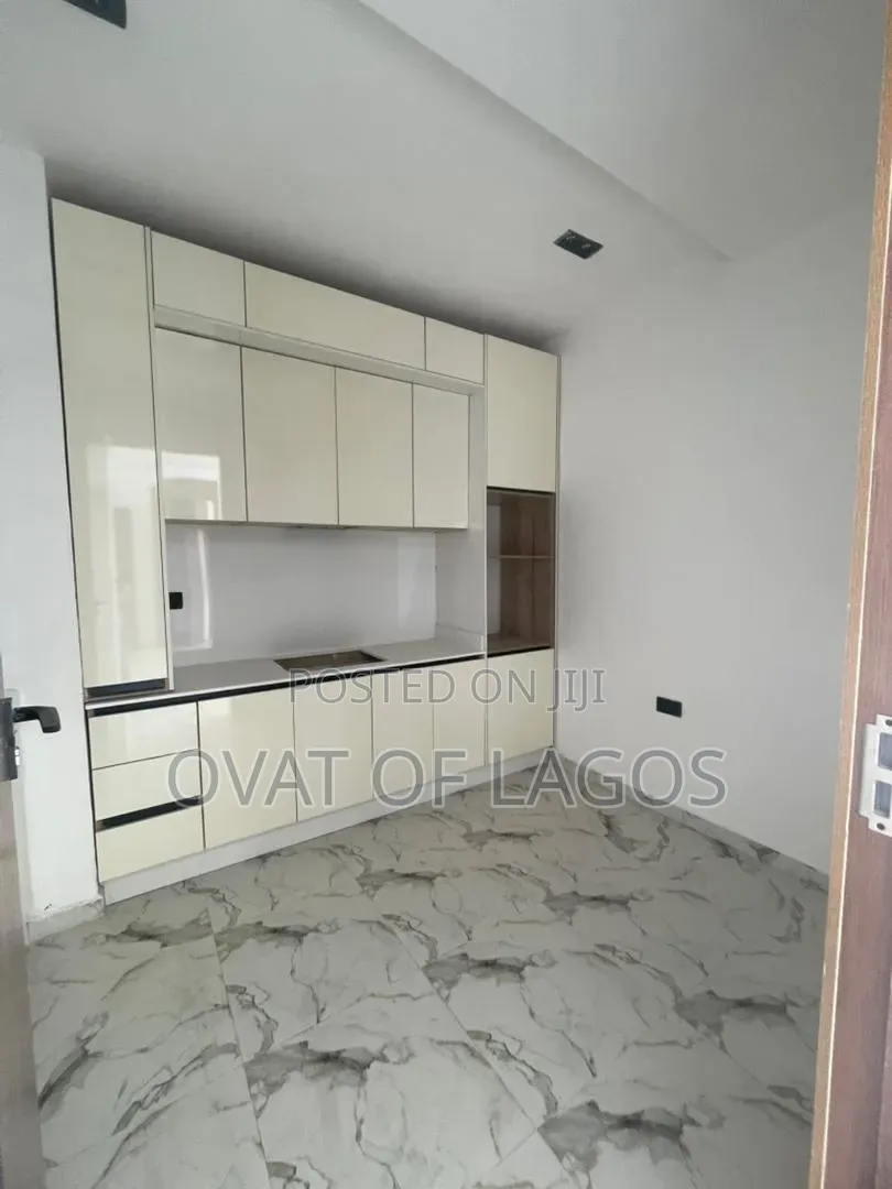 2bdrm Apartment in Orchid, Lekki Expressway for sale in Lekki Expressway