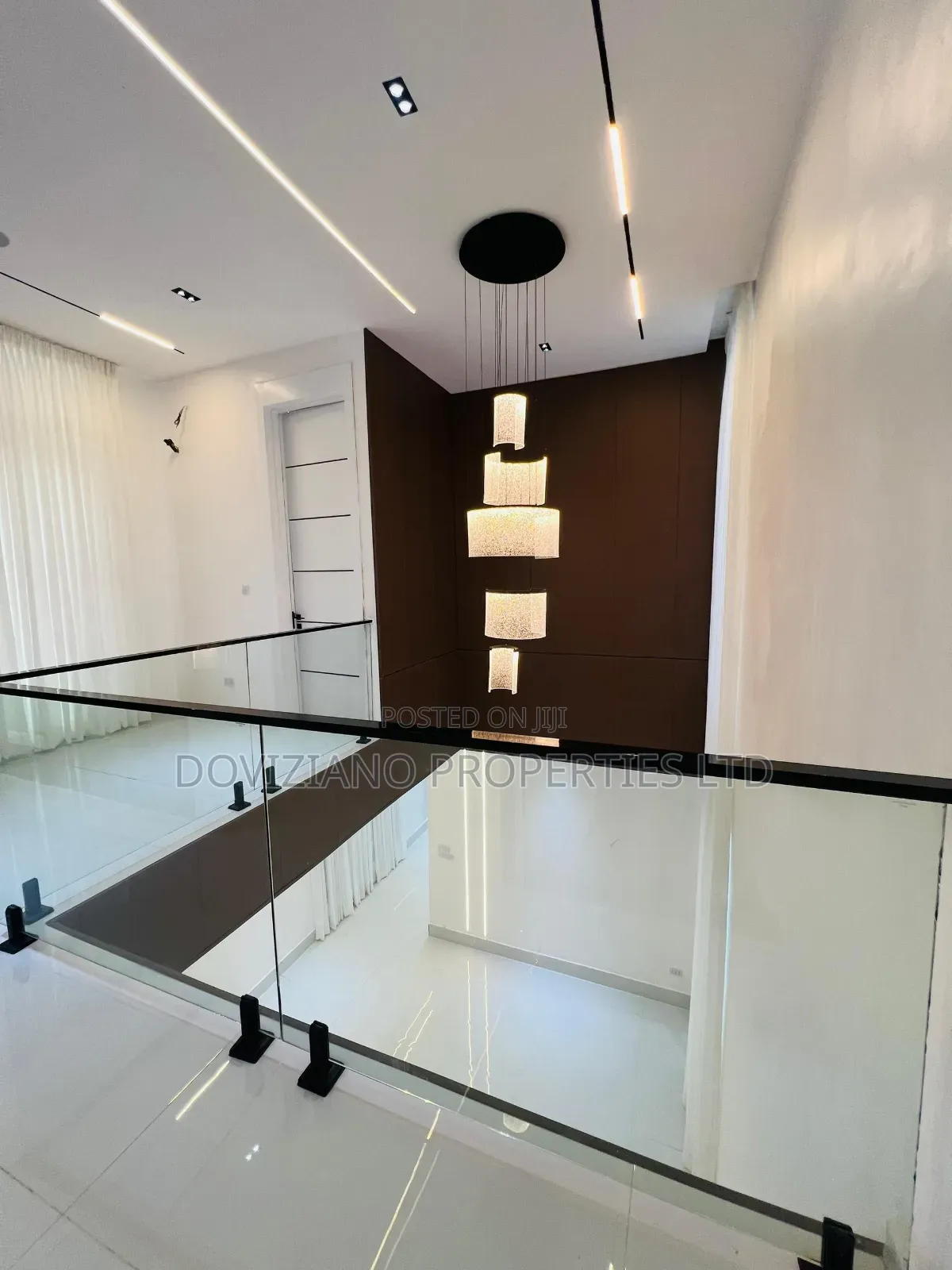 5bdrm Duplex in Ikota for sale in Ikota