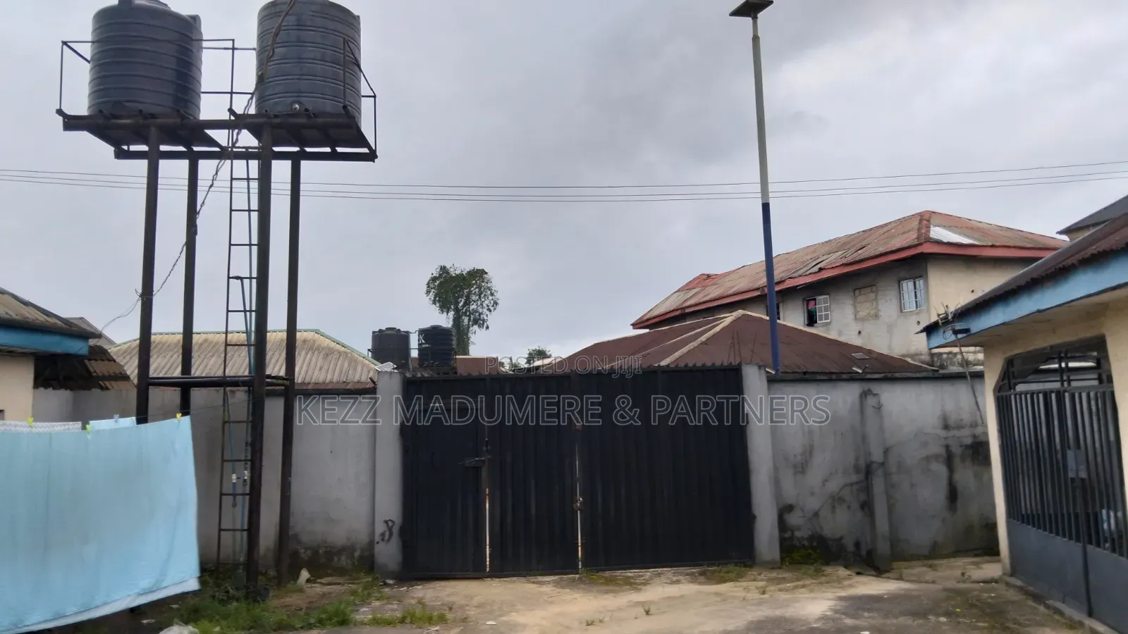 8bdrm Block of Flats in Elikpokpodu Link for sale in Rukpokwu