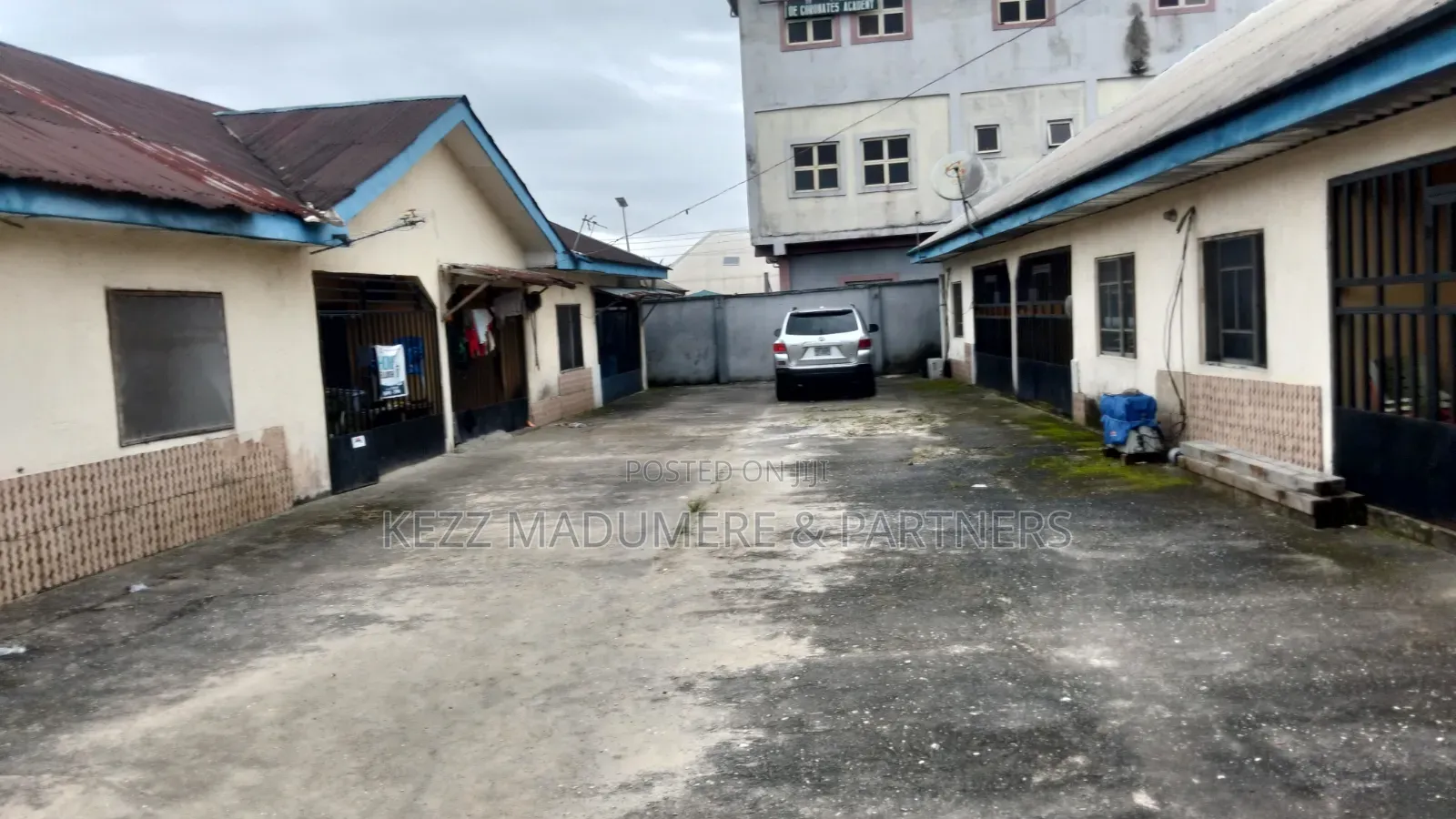 8bdrm Block of Flats in Elikpokpodu Link for sale in Rukpokwu