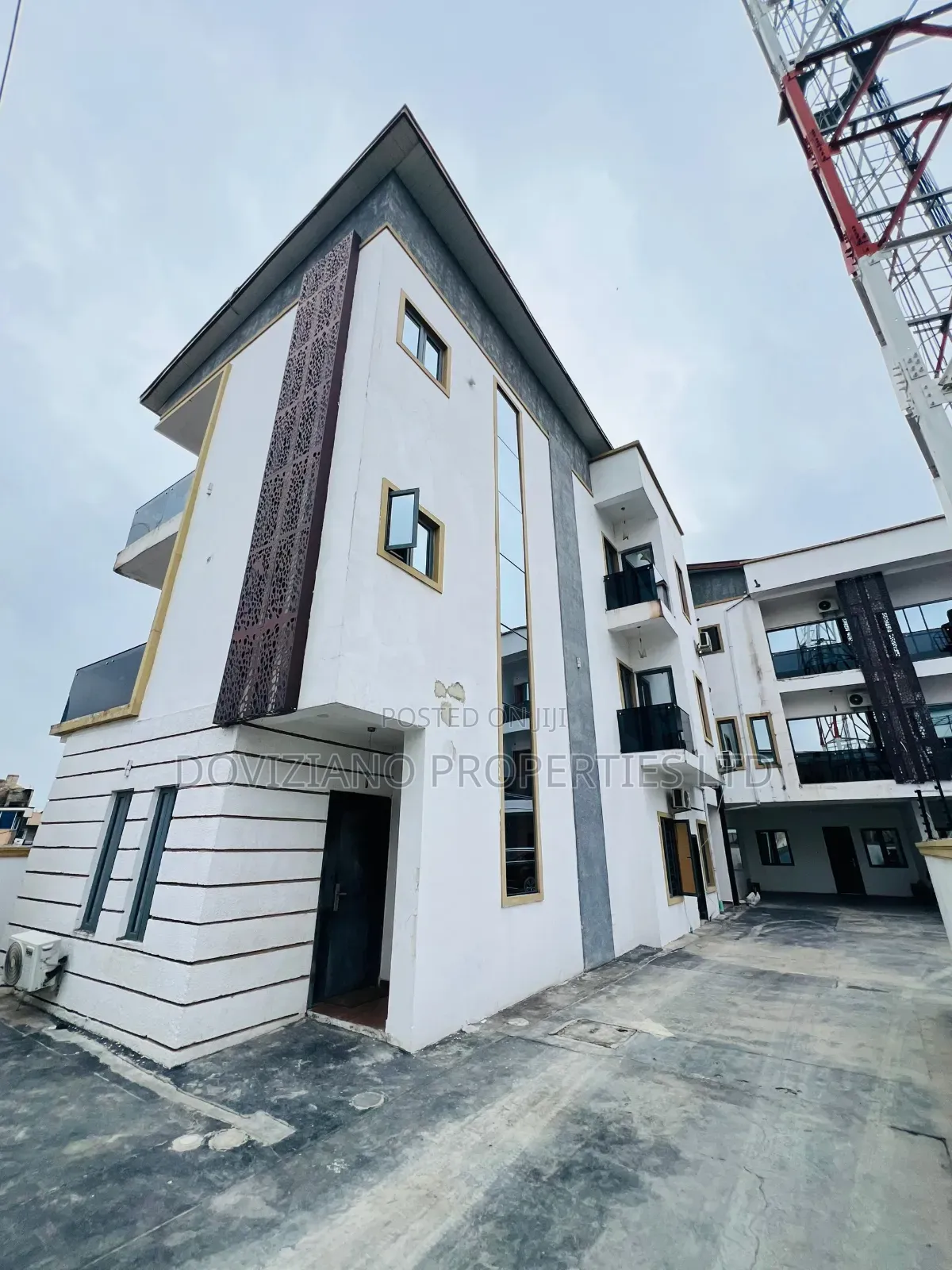 3bdrm Duplex in Ikota for rent in Ikota