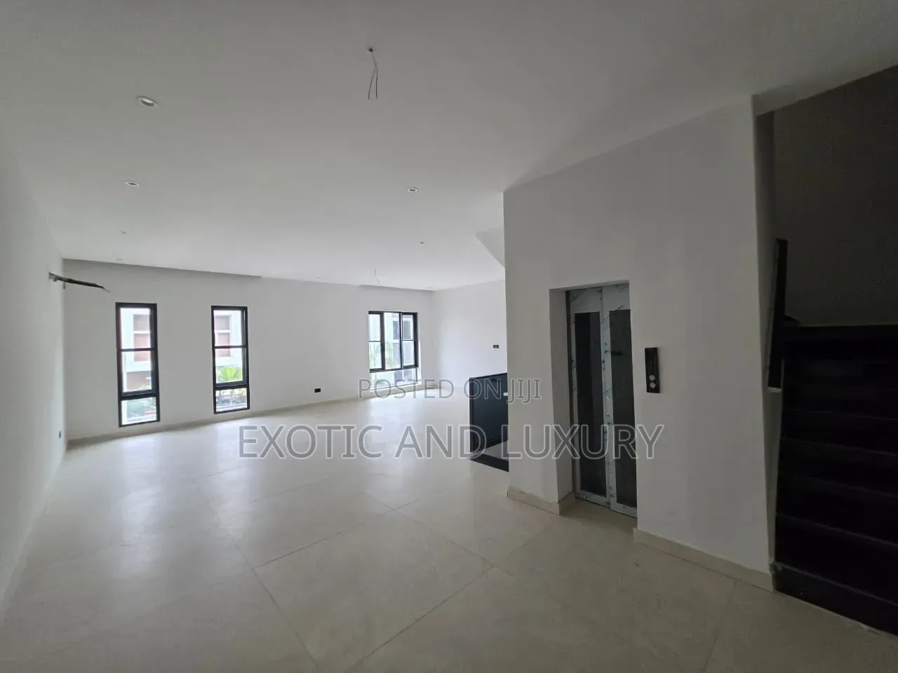 Furnished 4bdrm Duplex in Banana Island for sale in Banana Island