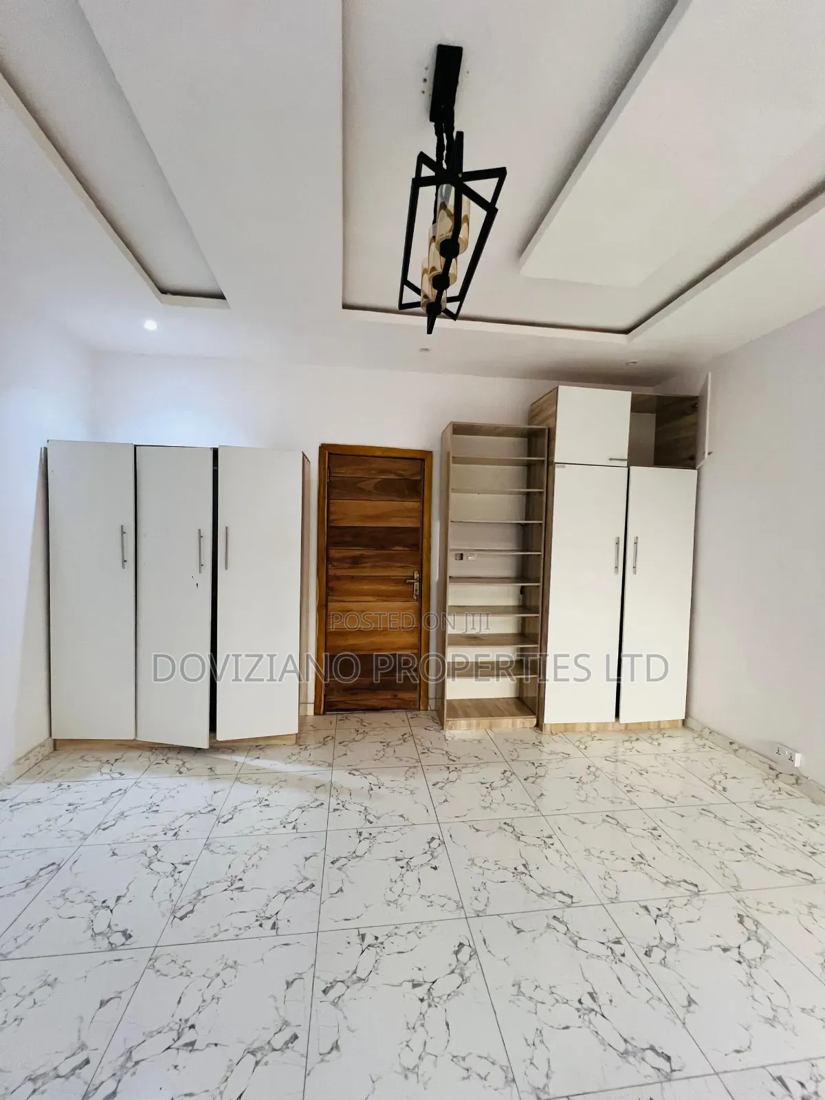 4bdrm Duplex in Ikota for rent in Ikota