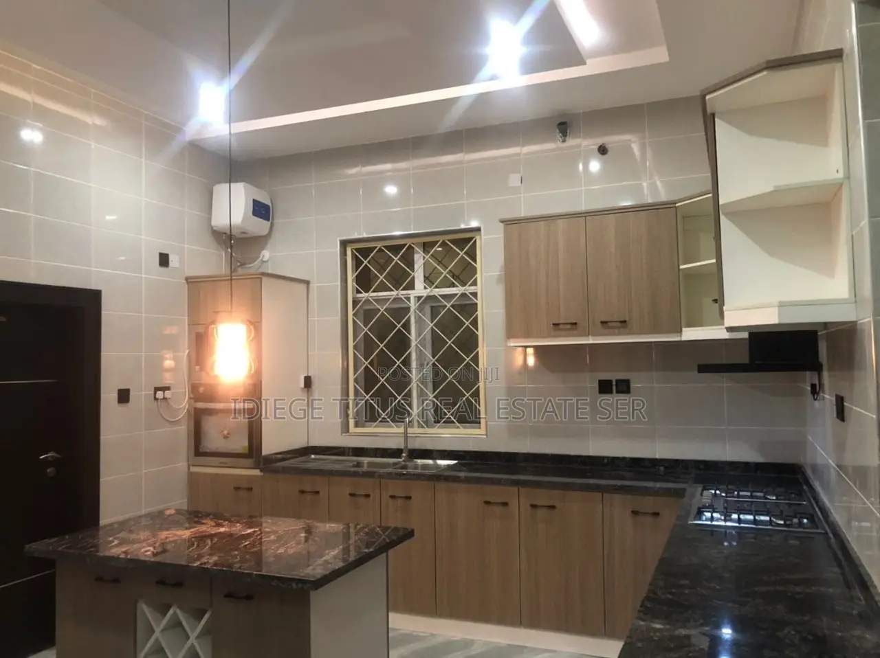 4bdrm Duplex in Navy Estate, Karshi for sale in Karshi