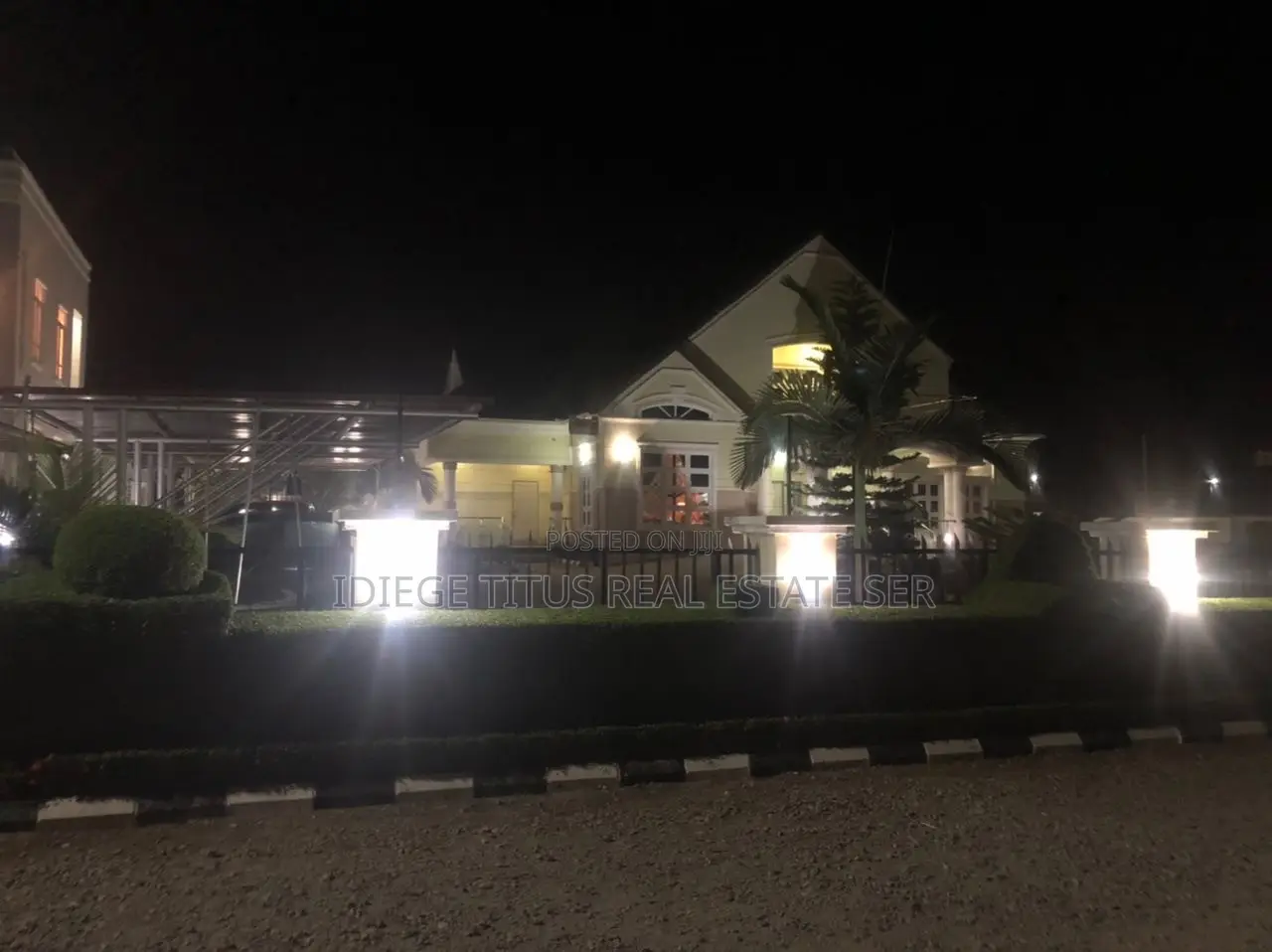 4bdrm Duplex in Navy Estate, Karshi for sale in Karshi