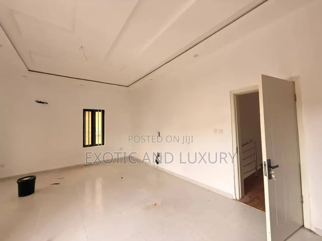 4bdrm Duplex in Silver Spring Estate, VGC / Ajah for sale in VGC / Ajah