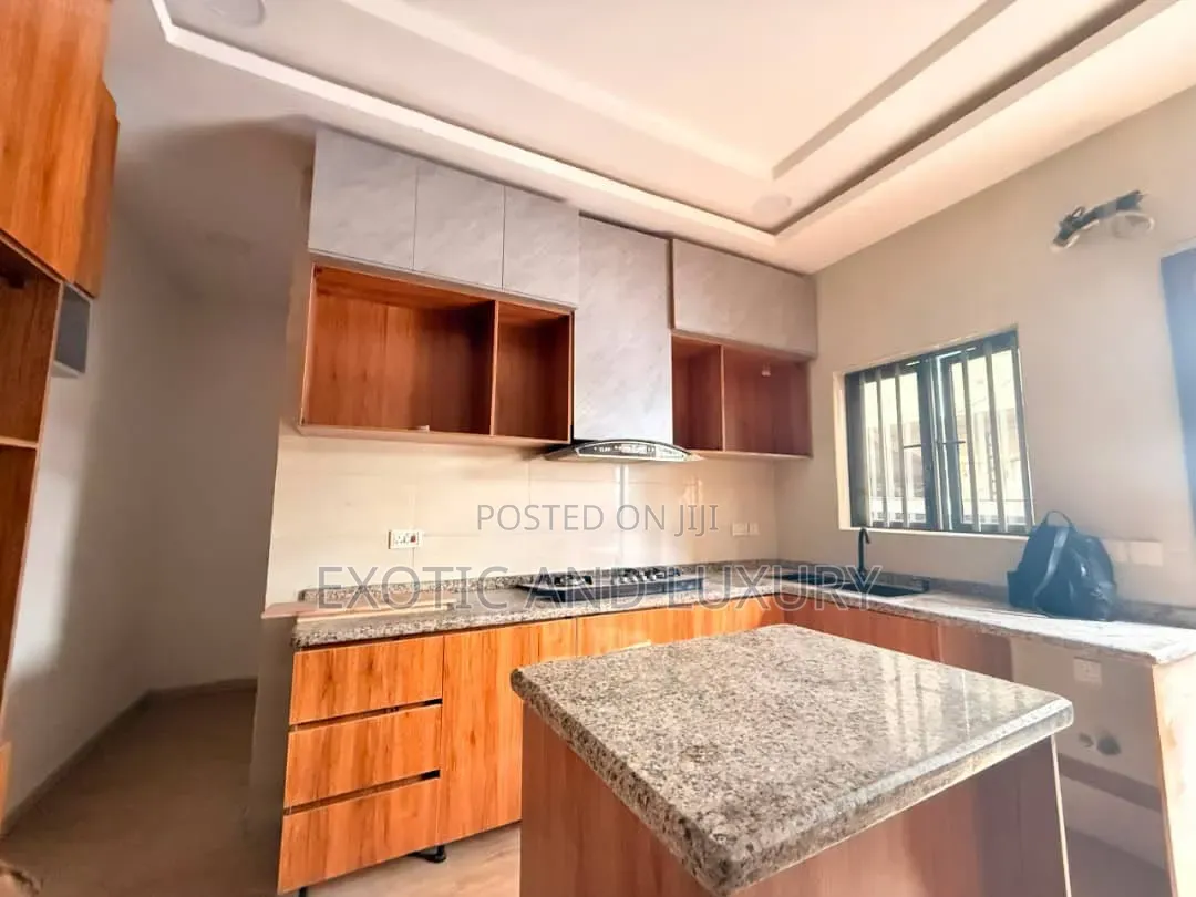 4bdrm Duplex in Silver Spring Estate, VGC / Ajah for sale in VGC / Ajah