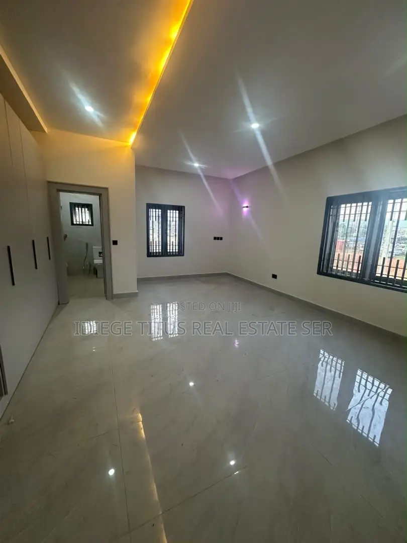 4bdrm Duplex in By Apo Mechanics for rent in Apo Resettlement