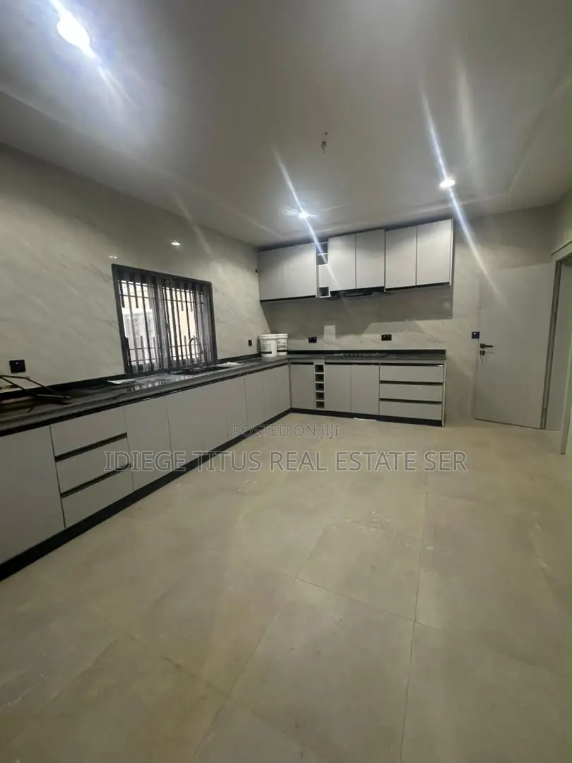 4bdrm Duplex in By Apo Mechanics for rent in Apo Resettlement