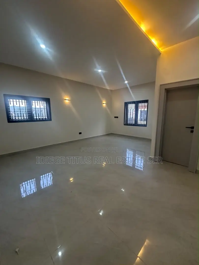 4bdrm Duplex in By Apo Mechanics for rent in Apo Resettlement